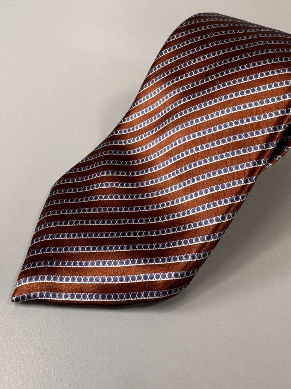 Oscar De La Renta Brown and Navy Stripes Classic Formal Silk necktie